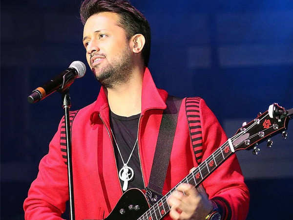 Atif Aslam creates a memorable experience for a blind fan during his recent tour in Australia